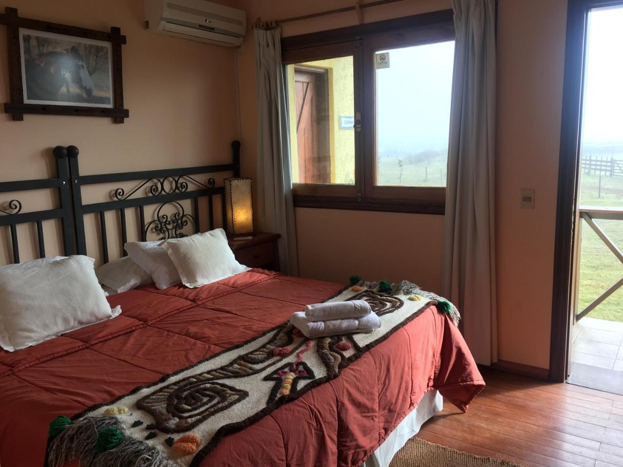 Estancia Turistica Finca Piedra Mal Abrigo Eksteriør bilde
